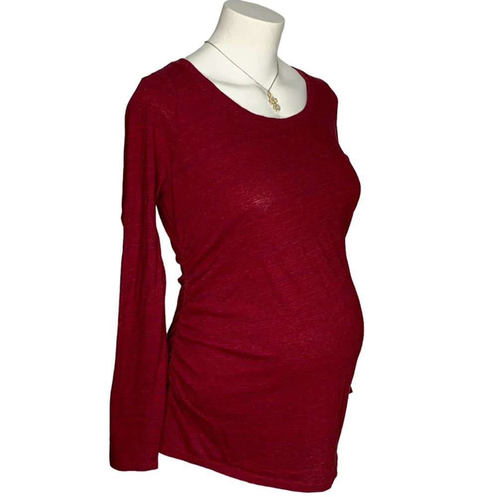 Liz Lange Maternity Top Size Medium Red Long Sleeve Round Neckline Ruched Sides